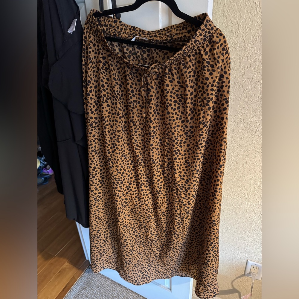 Elastic High Waist Leopard Print Maxi Skirt